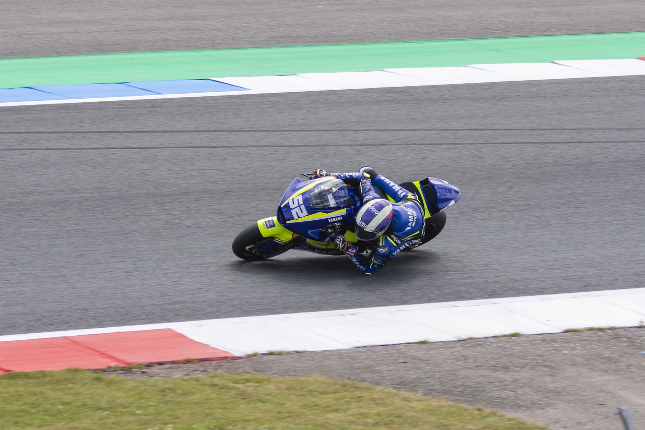 在毫厘之间 在毫厘之间